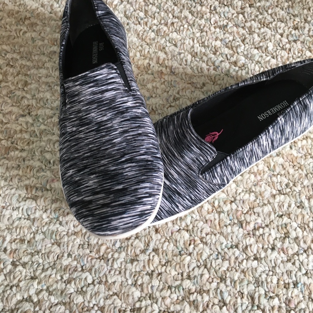 Casual slop-on shoe